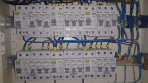 Elekter sinu kodus grupp