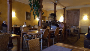 Elevant restoran