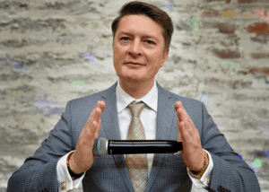 Ведущий на свадьбу в Таллинне